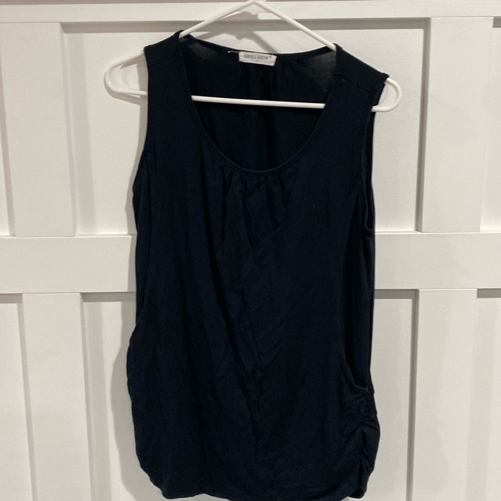 Black breastfeeding tank top